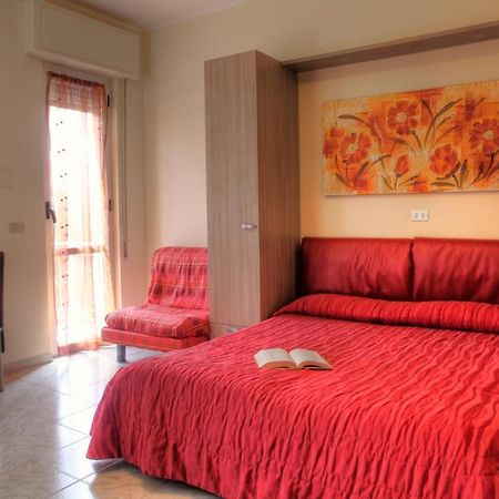 Residence Bellevue Apartments Pietra Ligure Exterior foto