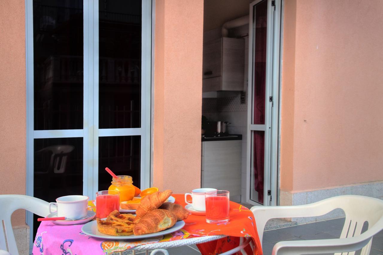 Residence Bellevue Apartments Pietra Ligure Exterior foto