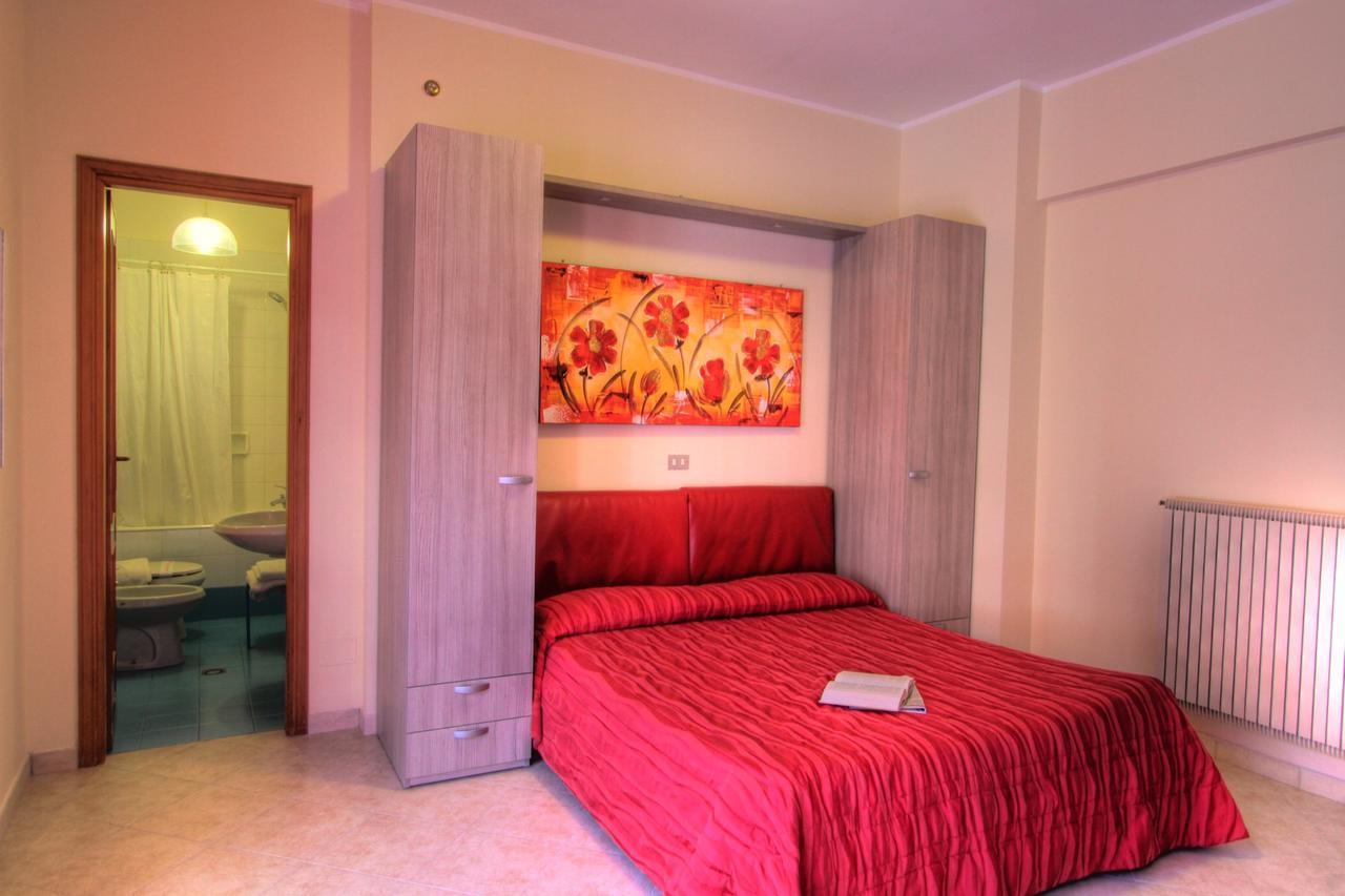 Residence Bellevue Apartments Pietra Ligure Exterior foto